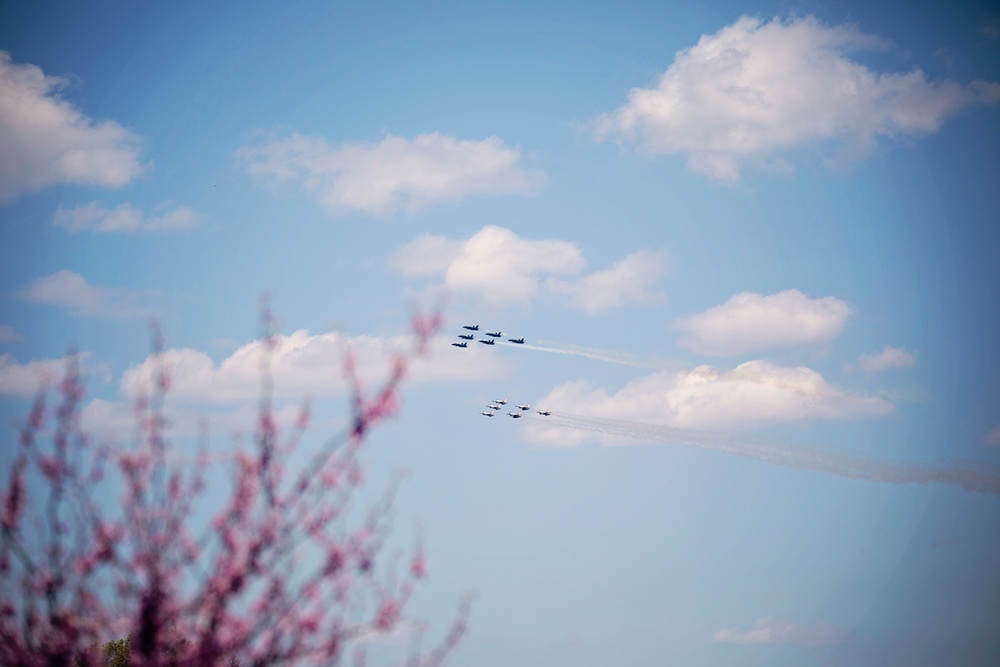 Thunderbirds and Blue Angels Demonstrate over Delaware in Support of First Responders