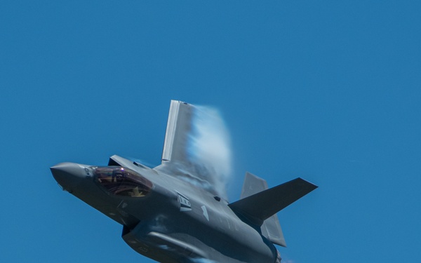 F-35 Demo Team April Practices