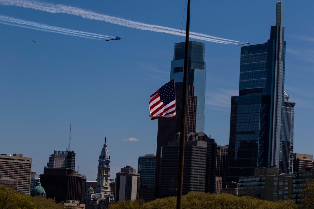 Blue Angels, Thunderbirds salute COVID-19 responders in Philadelphia