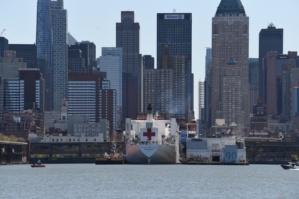 The Blue Angels and the Thunderbirds Salute New York COVID-19 Responders