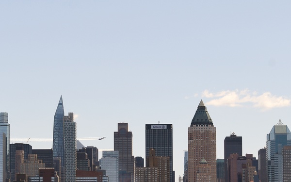 The Blue Angels and the Thunderbirds Salute New York COVID-19 Responders