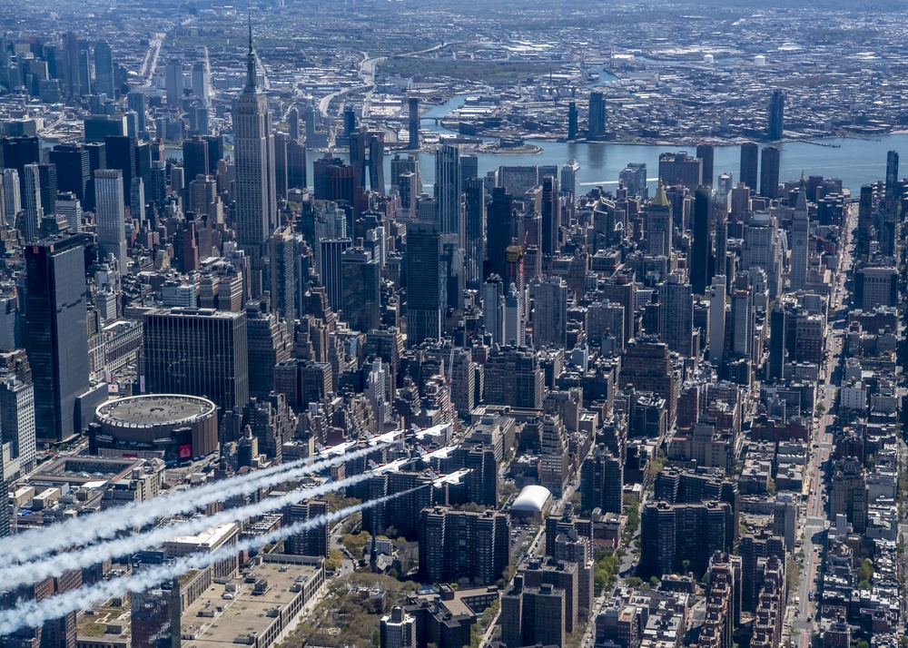 USAF Thunderbirds &amp; USN Blue Angels Perform America Strong Flyover