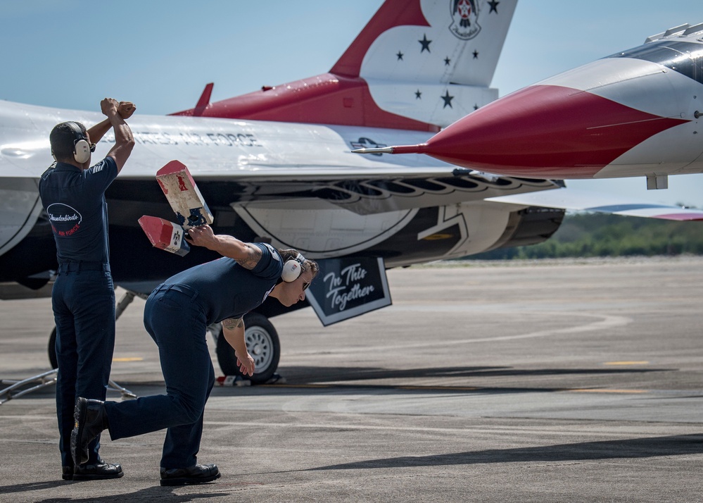 U.S. Air Force Thunderbirds Conduct New York, New Jersey, Pennsylvania Flyovers for COVID-19 Responders