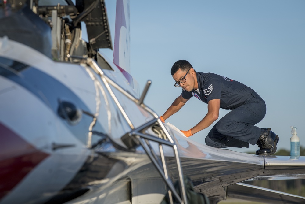 U.S. Air Force Thunderbirds Conduct New York, New Jersey, Pennsylvania Flyovers for COVID-19 Responders