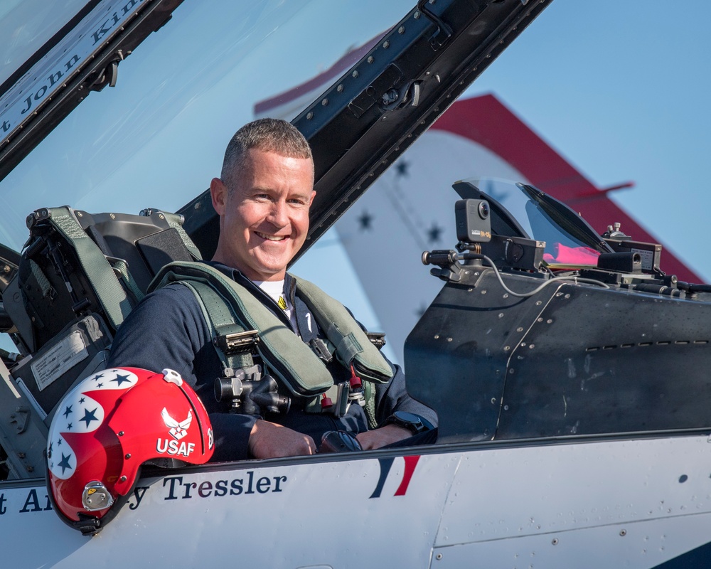 DVIDS - Images - U.S. Air Force Thunderbirds Conduct New York, New