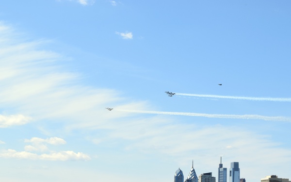 U.S. Air Force Thunderbirds &amp; U.S. Navy Blue Angels fly over Philadelphia