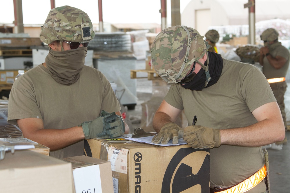152nd CSSB-FLE Soldiers Provide Logistical Support