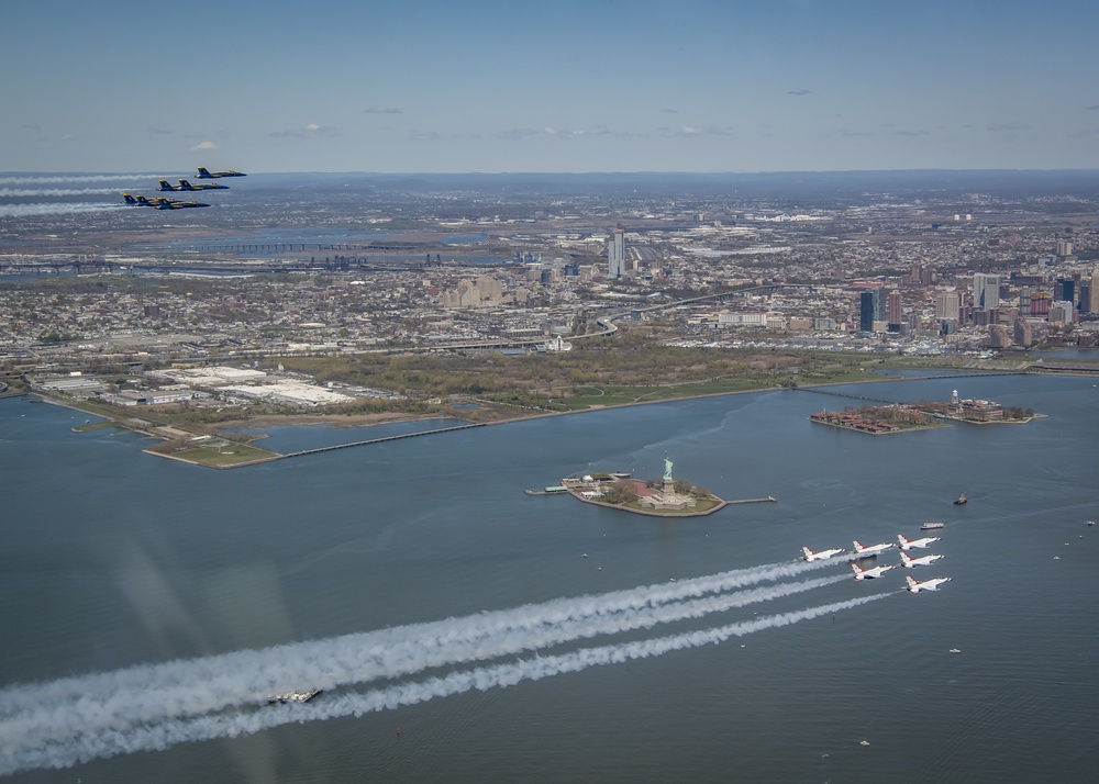 USAF Thunderbirds &amp; USN Blue Angels Perform America Strong Flyover