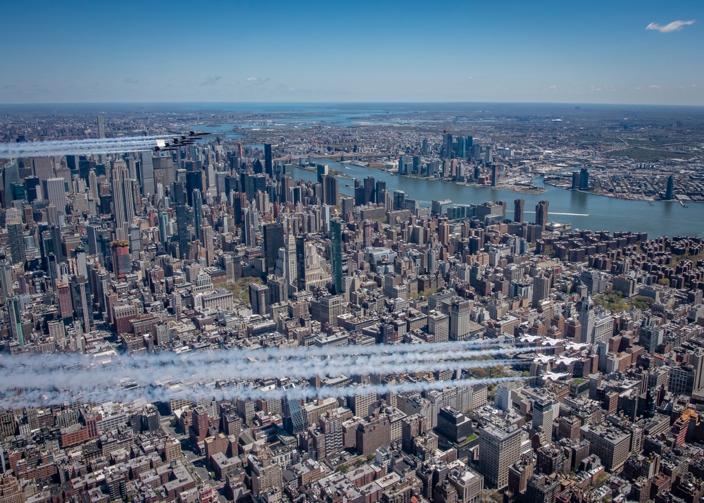 USAF Thunderbirds &amp; USN Blue Angels Perform America Strong Flyover