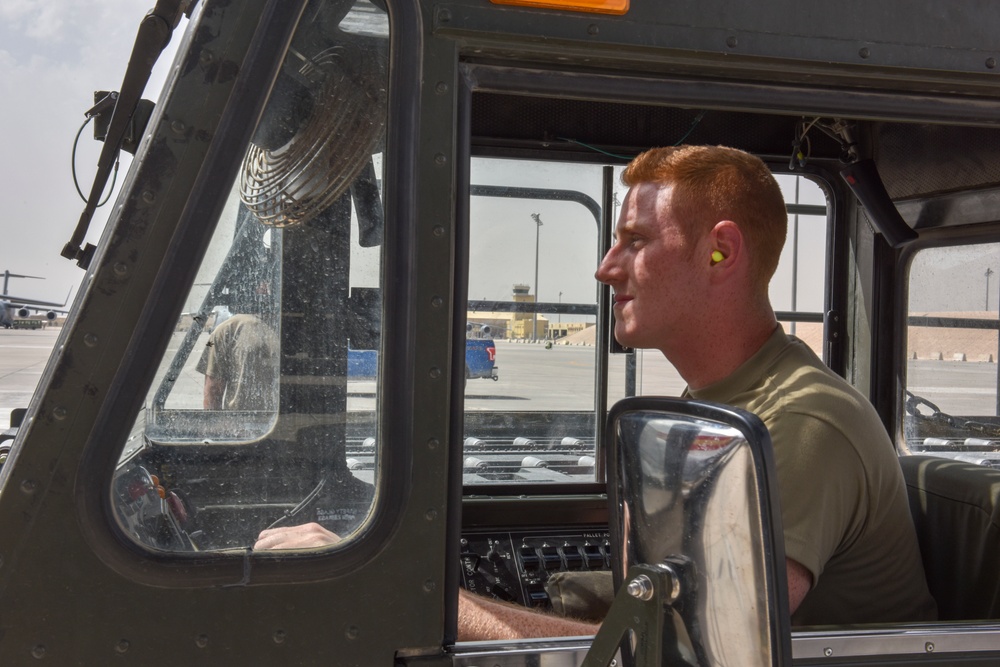 8 EAMS Airmen move cargo, service members throughout CENTCOM AOR