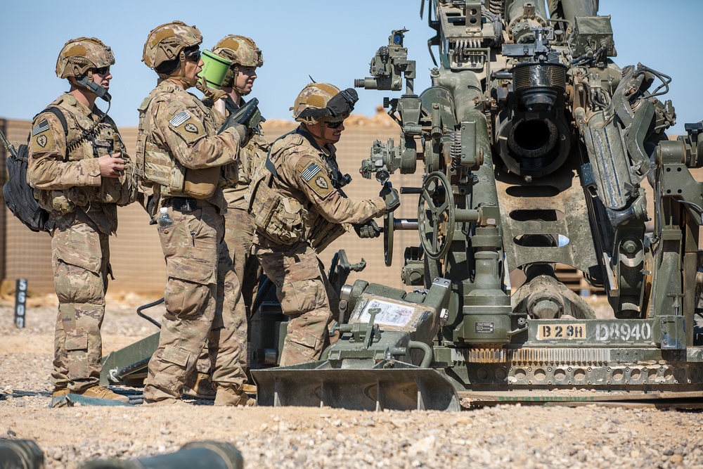 1-25 Infantry Division M777 Howitzer Artillery Live-Fire Exercise