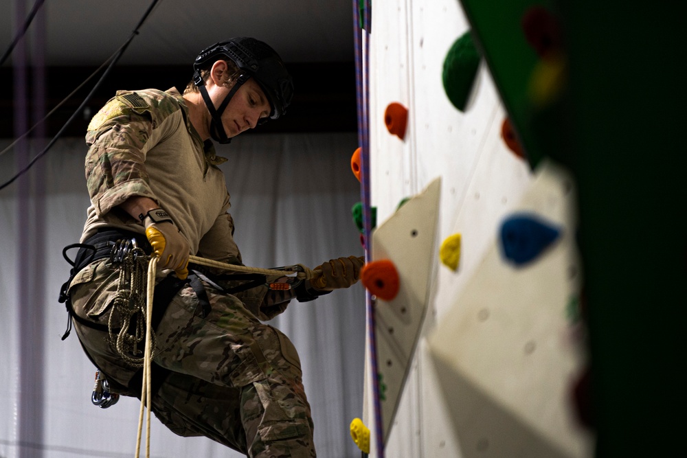 38th RQS conducts high angle rescue training