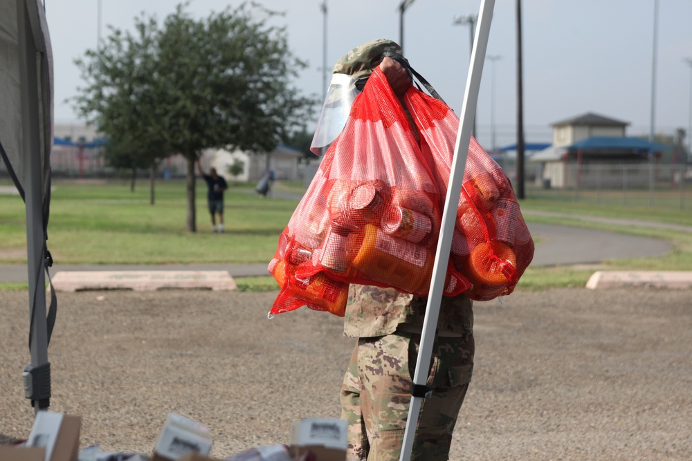 Texas Army National Guard Soldiers team up with local Food Banks to feed the community