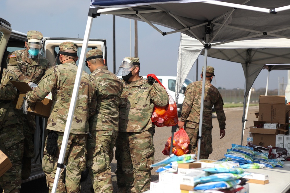 Texas Army National Guard Soldiers team up with local Food Banks to feed the community