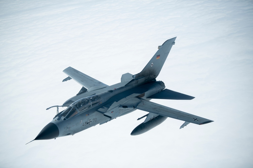 Refueling German allies