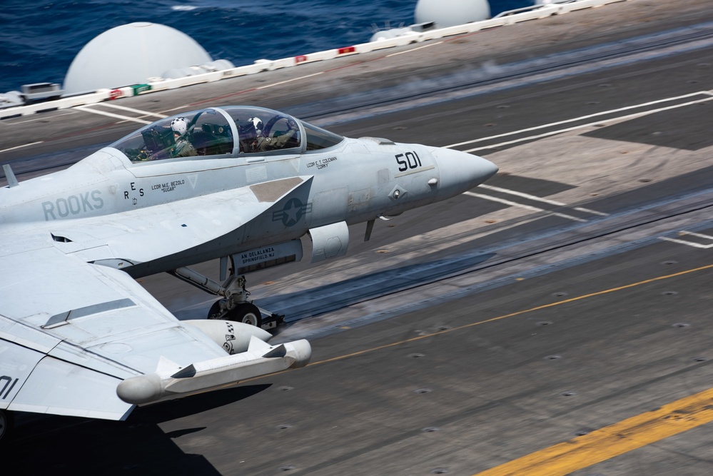 USS Harry S. Truman (CVN 75) transits the Atlantic Ocean