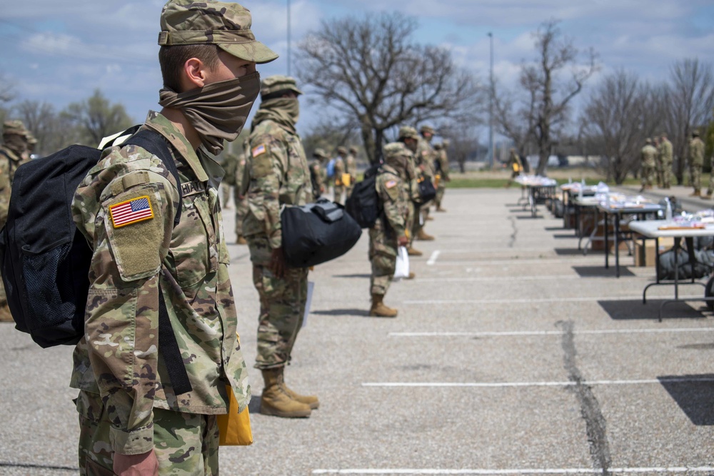 Fort Riley welcomes new Soldiers while preventing the spread of COVID-19