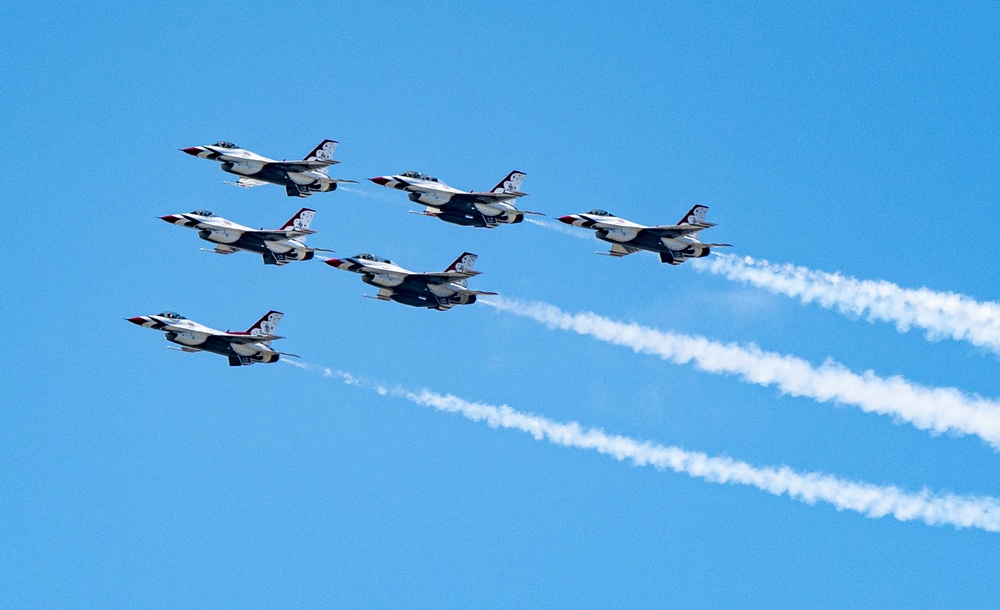 The U.S. Air Force Air Demonstration Squadron, the Thunderbirds in flight formation for the America Strong formation
