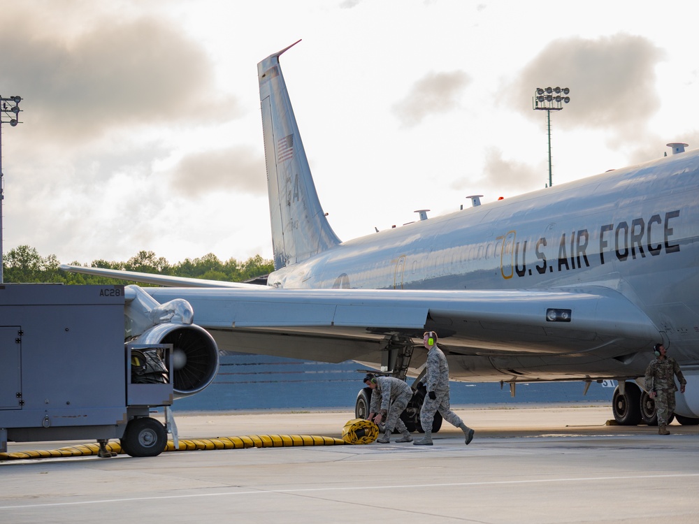 116th and 461st Air Control Wing’s E-8C Joint STARS maintainers and aircrews keep mission flying during COVID-19