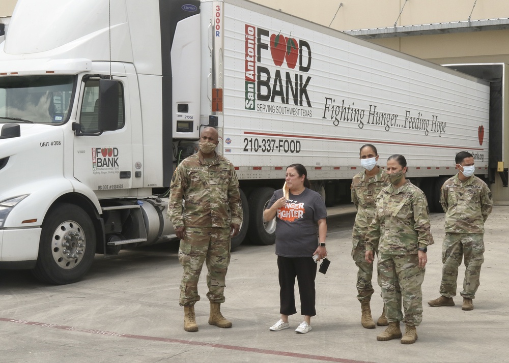 Joint Task Force 176 commander visits San Antonio Food Bank