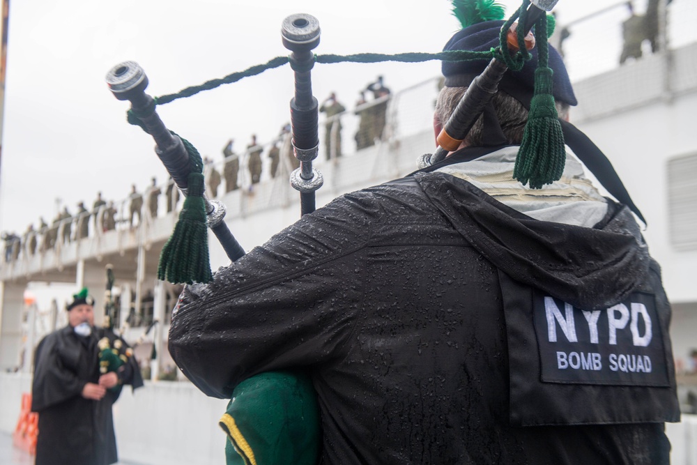 USNS Comfort Departs New York