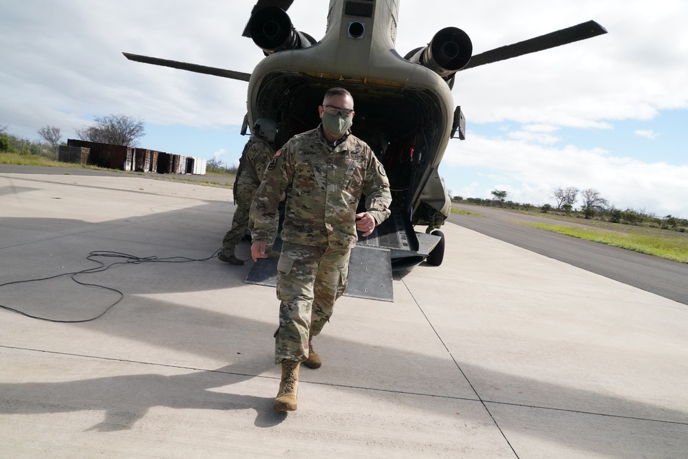 Hawaii National Guard Leadership Visit Hawaii National Guardsman Deployed to Maui County for COVID-19 Response