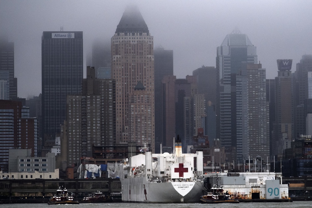 USNS Comfort Departs New York