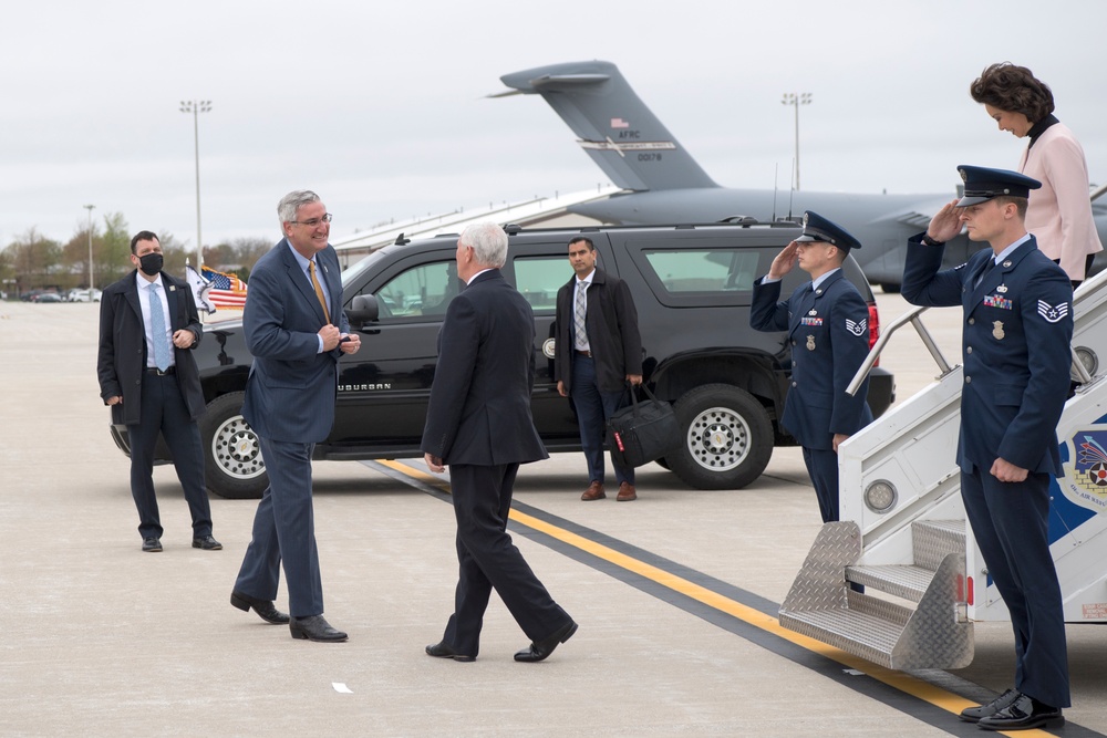 Pence and Holcomb meet and greet