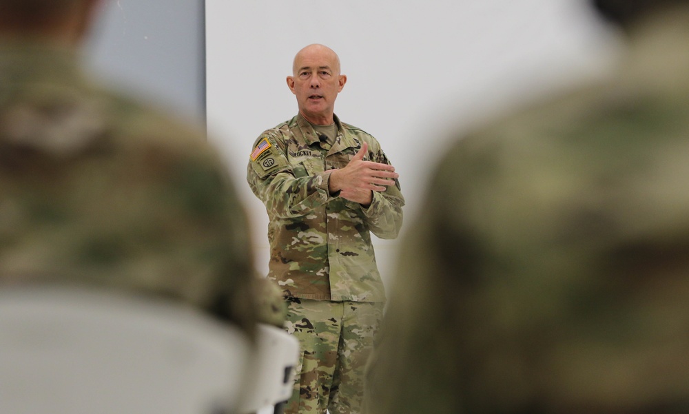 Chief of U.S. Army Reserve Visits Fort Sam Houston