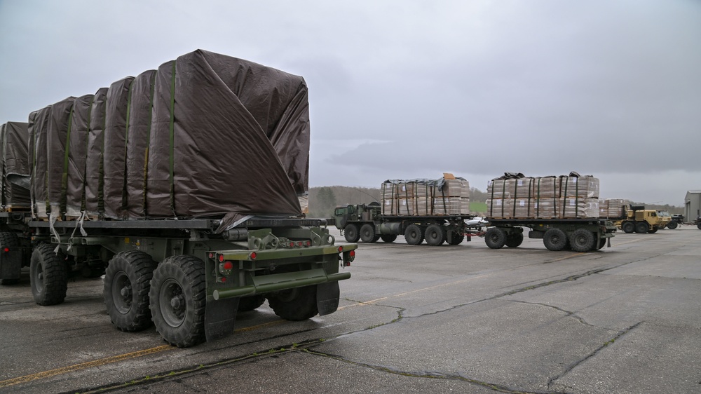 National Guard Soldiers deliver to Bennington