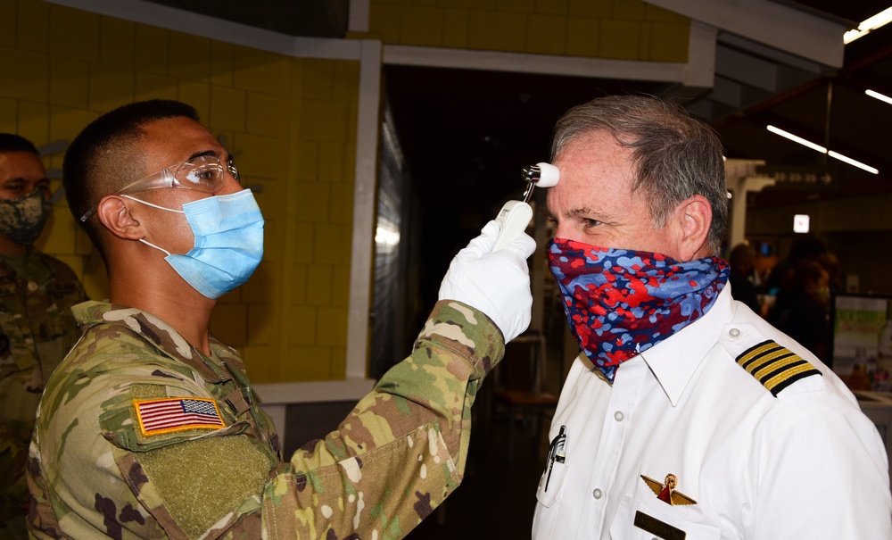 DVIDS Images Hawaii National Guard conduct temperature screening at