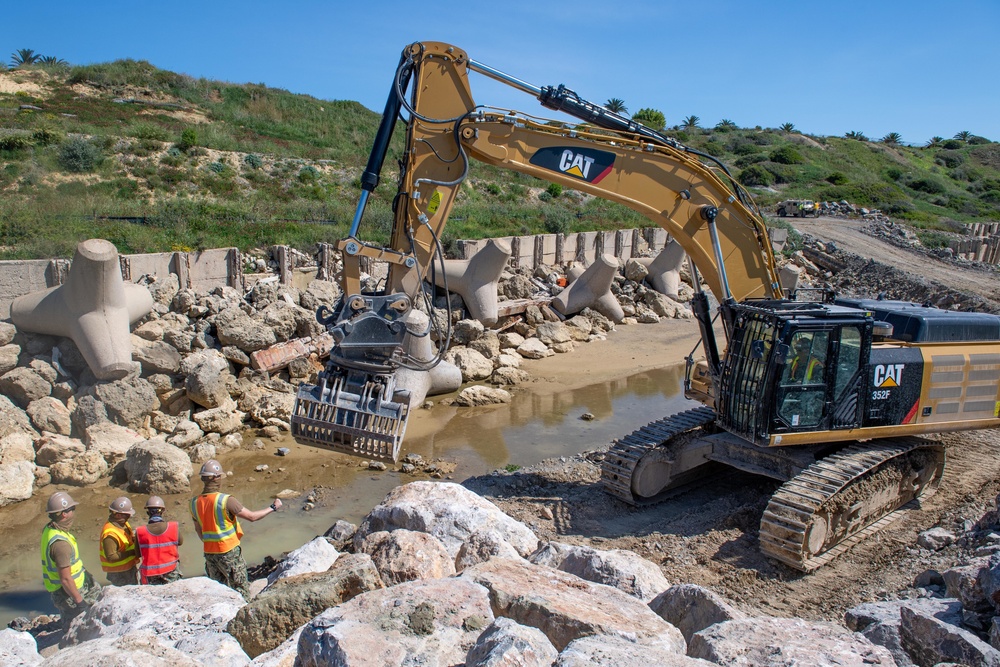 NMCB 1 continues Cliff Erosion Prevention Project on Naval Station Rota