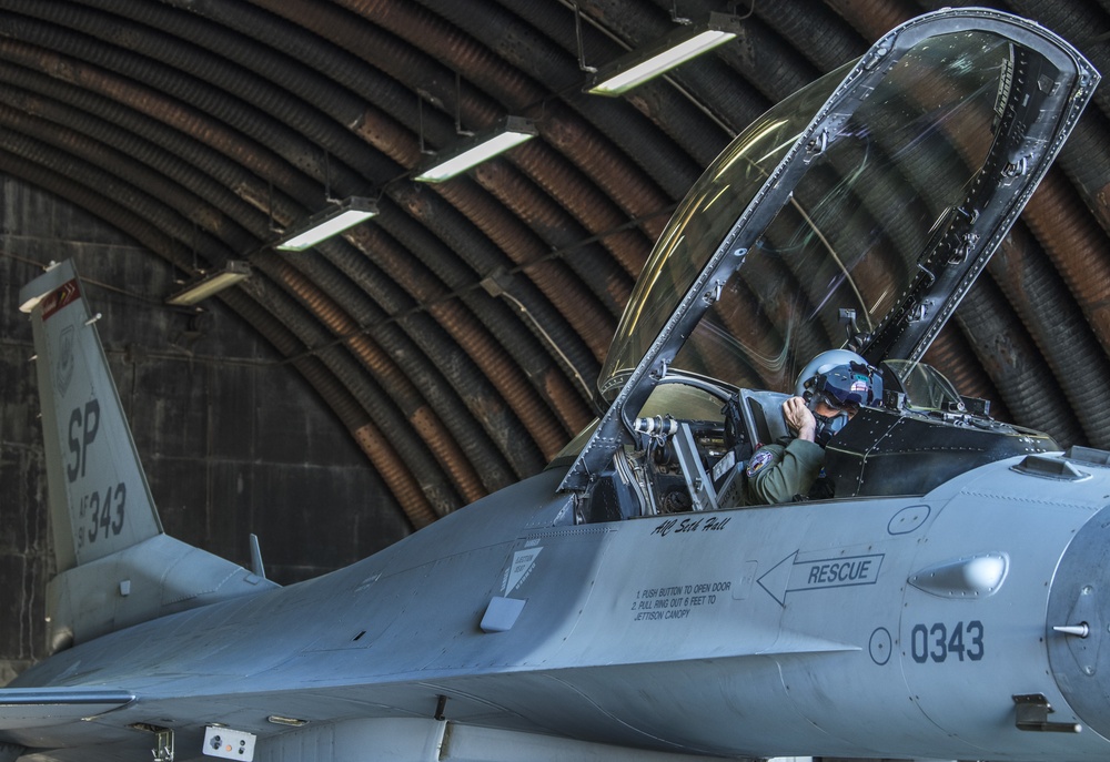 52nd FW F-16 reaches milestone 10,000 flight hours, first ever in USAFE