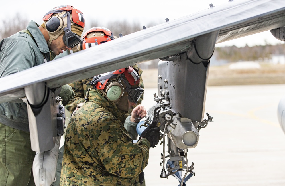 Marine Attack Squadron 542 Deployment for Training