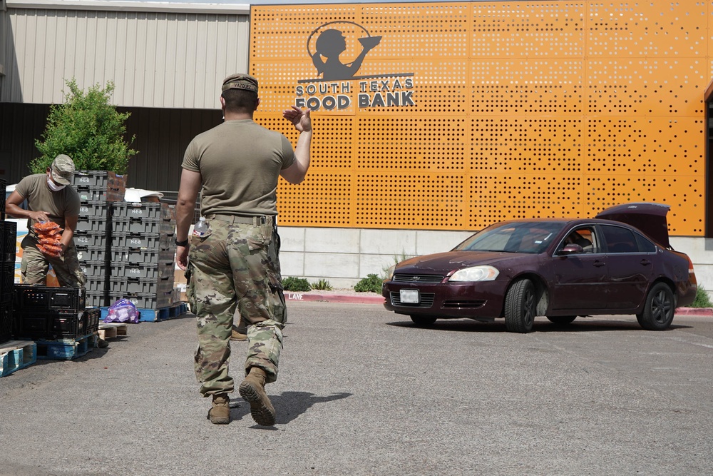 Texas National Guard Provides Aid to Laredo Food Bank