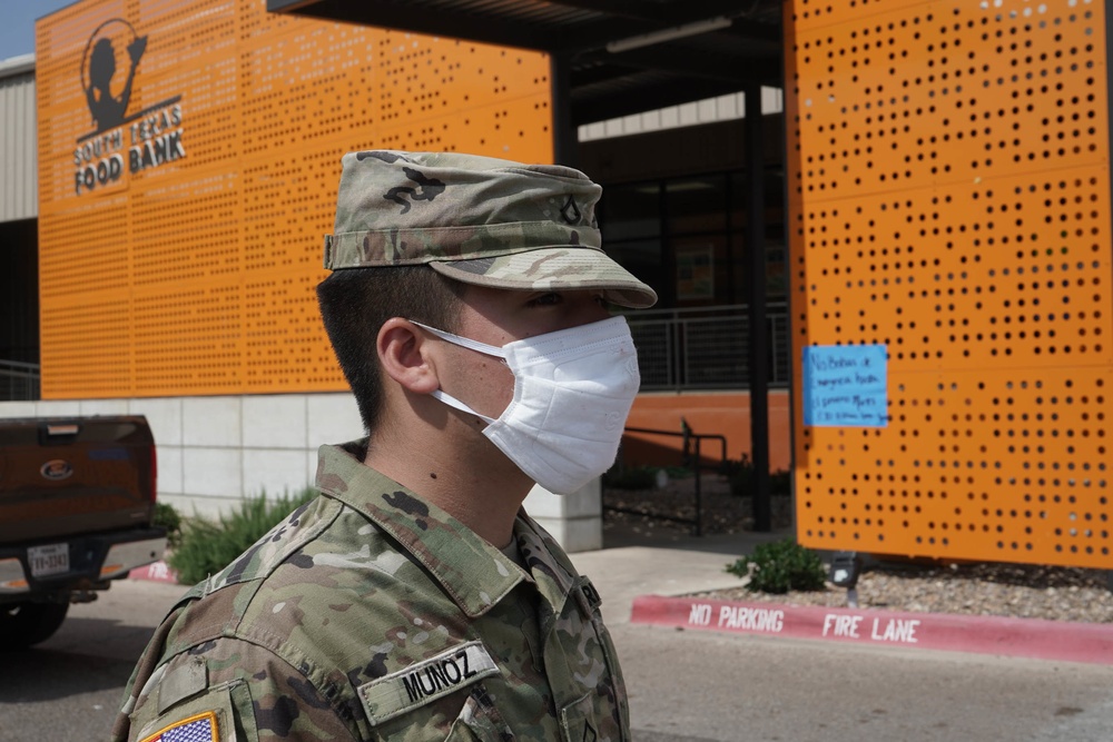 Texas National Guard Provides Aid to Laredo Food Bank