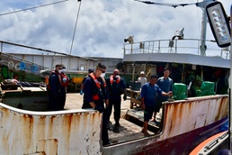 Coast Guard Cutter Midgett conducts fisheries boardings