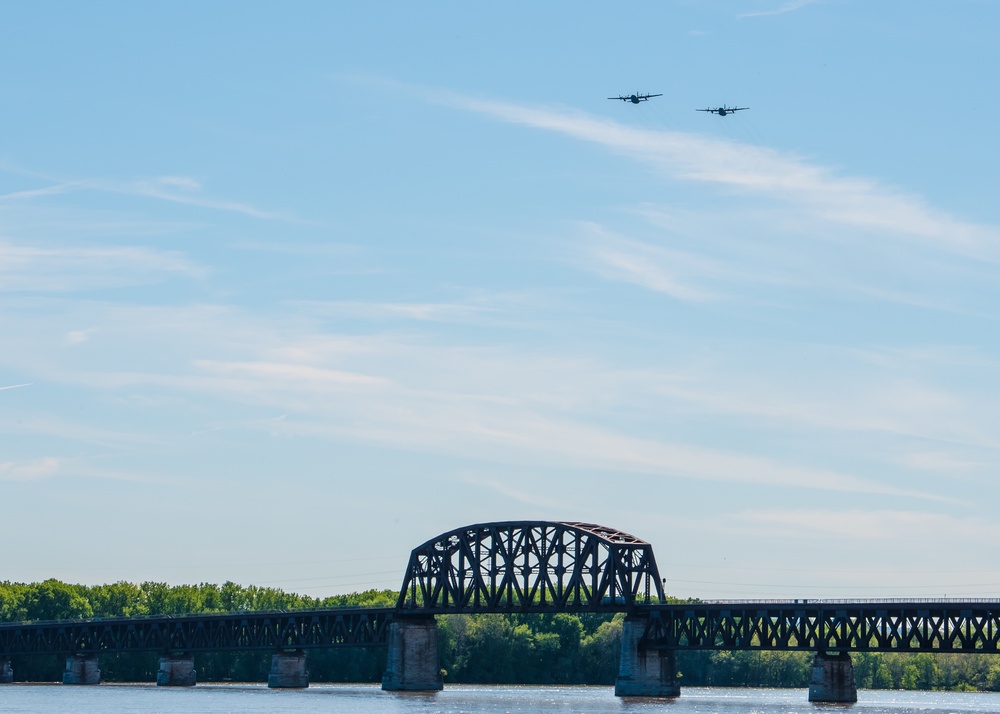 Kentucky Air National Guard conducts flyover as part of Operation American Resolve