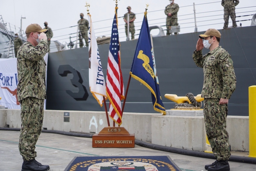 USS Fort Worth (LCS 3) Change of Command