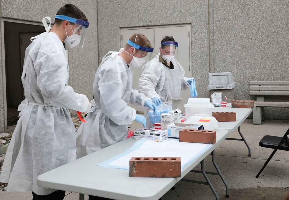 Northeast Indiana soldiers serve their community