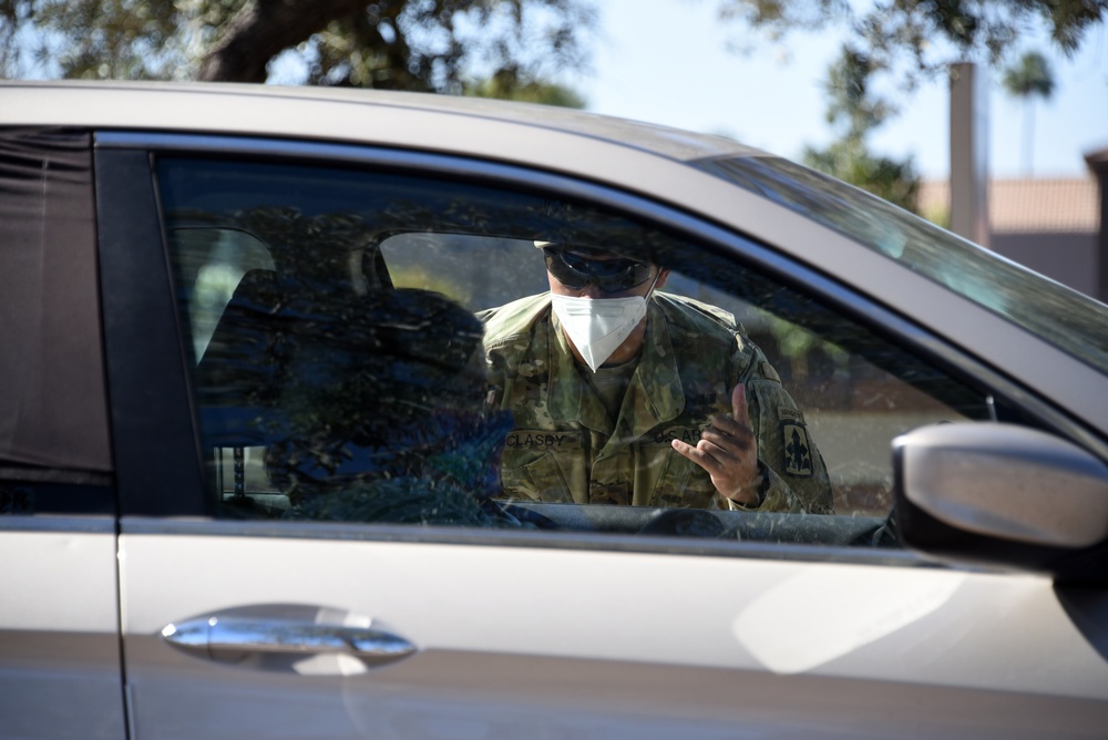 AZ Guardsmen Facilitate COVID-19 Testing Blitz