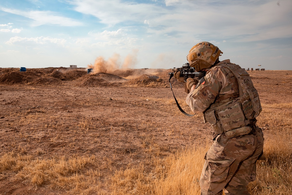 1-25 Team Live Fire Exercise at Al Asad Air Base