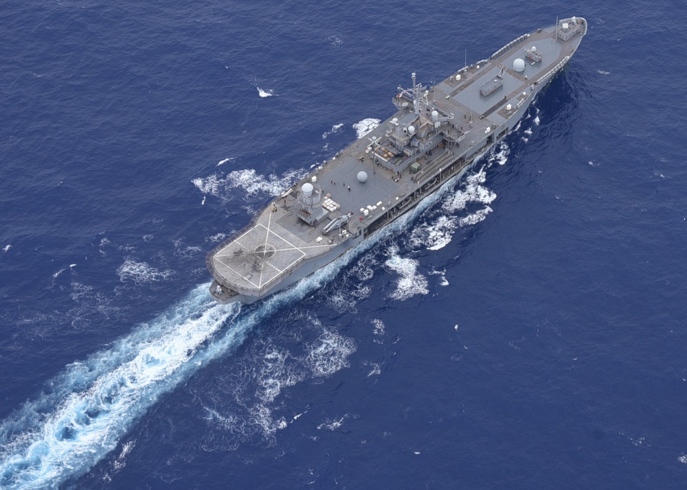 USS Blue Ridge Conducts UNREP