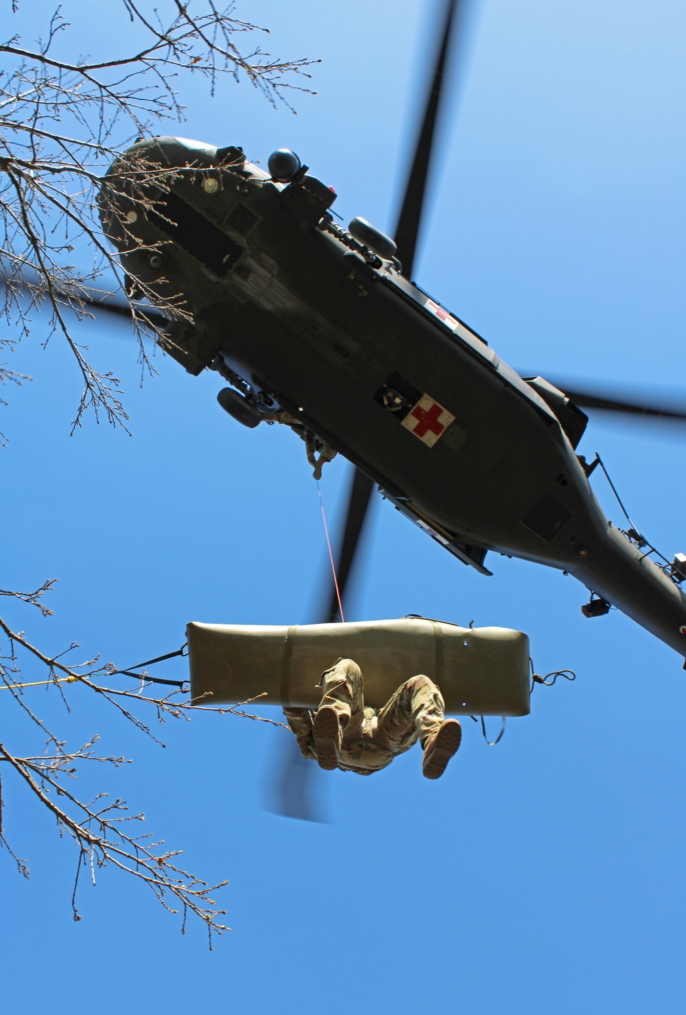 KFOR RC-E conducts medical evacuation hoist training