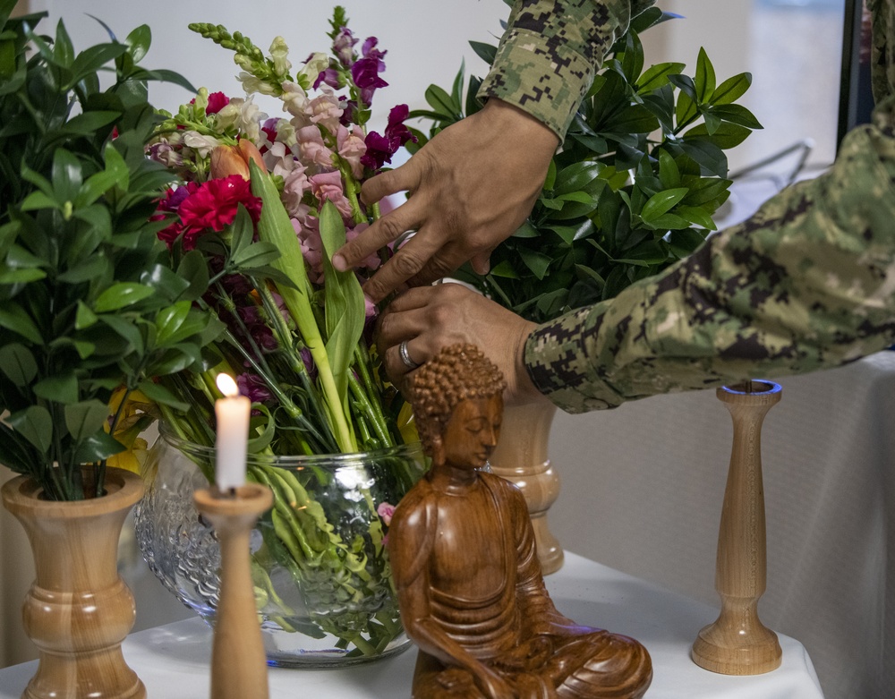 Chaplain Hingulwala Leads Vesak Celebration at RTC