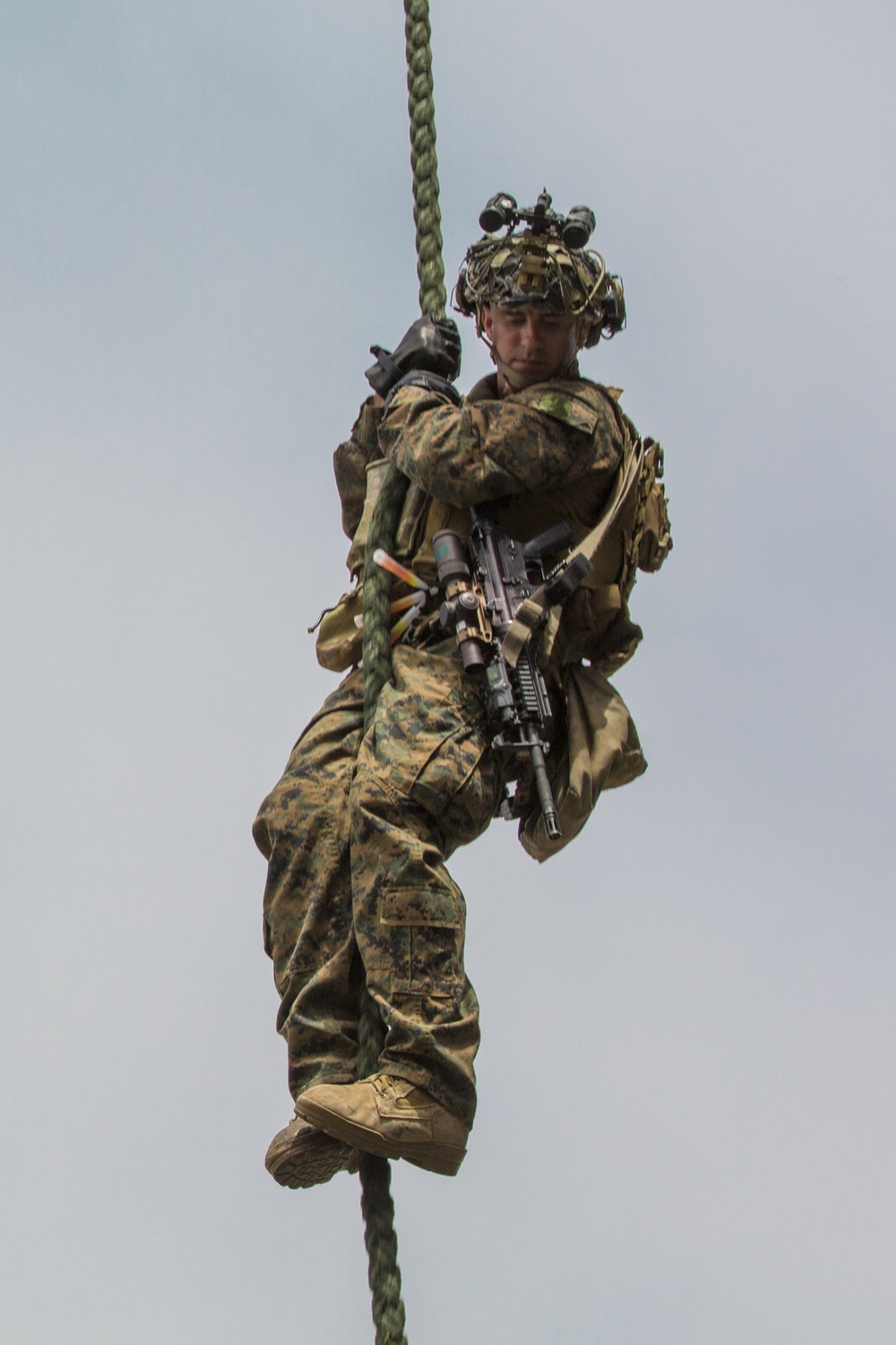 15th MEU Marines take to the skies