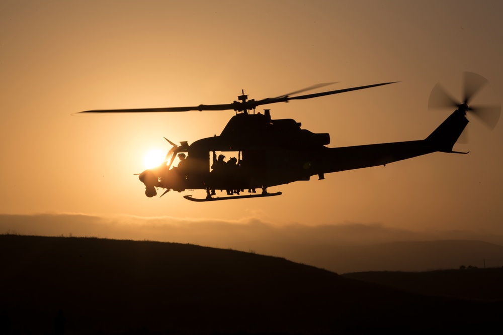 15th MEU Marines take to the skies