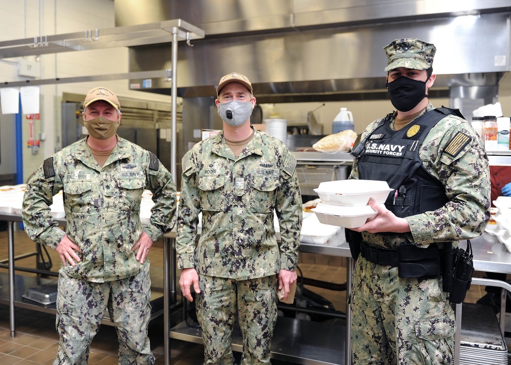 Naval Submarine Base New London’s Cross Hall Galley Delivers Hot Meals to ROM Sailors