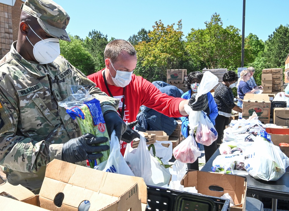 South Carolina National Guard assists food bank in support of COVID-19 response efforts