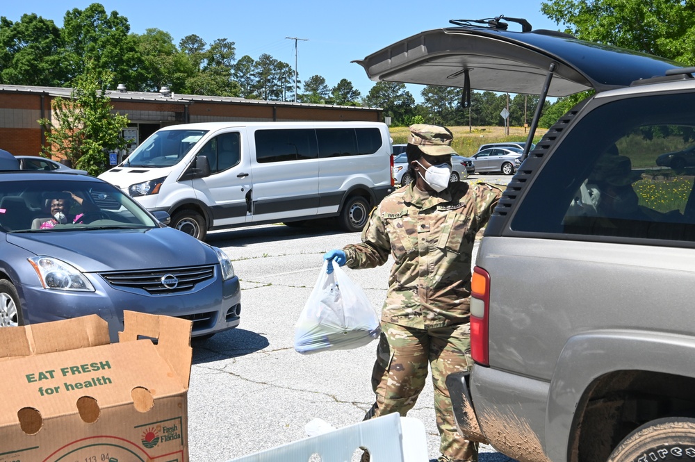 South Carolina National Guard assists food bank in support of COVID-19 response efforts